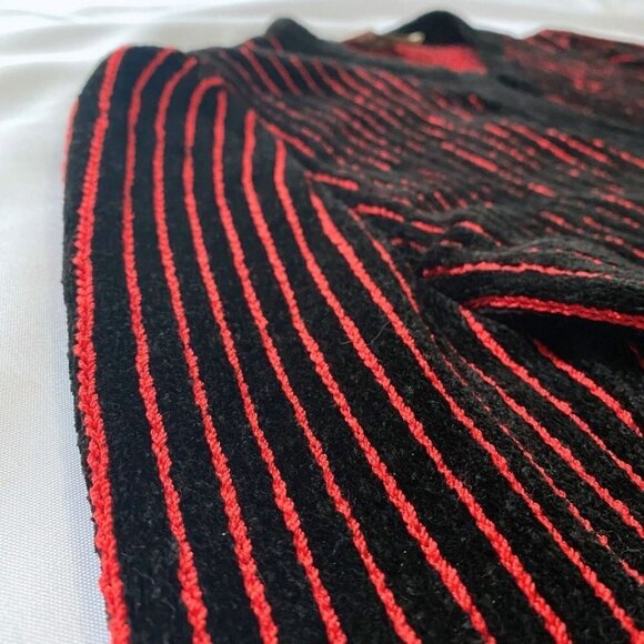 ST JOHN BY MARIE GRAY BLACK RED STRIPED CHENILLE KNIT CARDIGAN - Picture 7 of 9